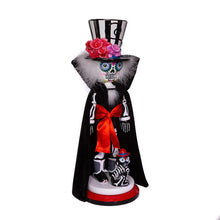 Load image into Gallery viewer, Nutcracker
