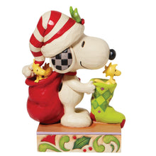 Load image into Gallery viewer, Snoopy w/ Stocking and Woodsto
